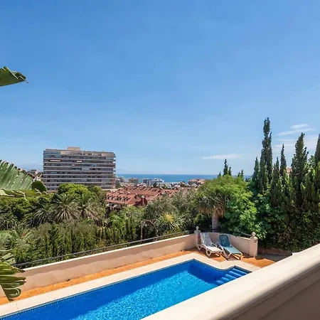 Torrequebrada Villa *